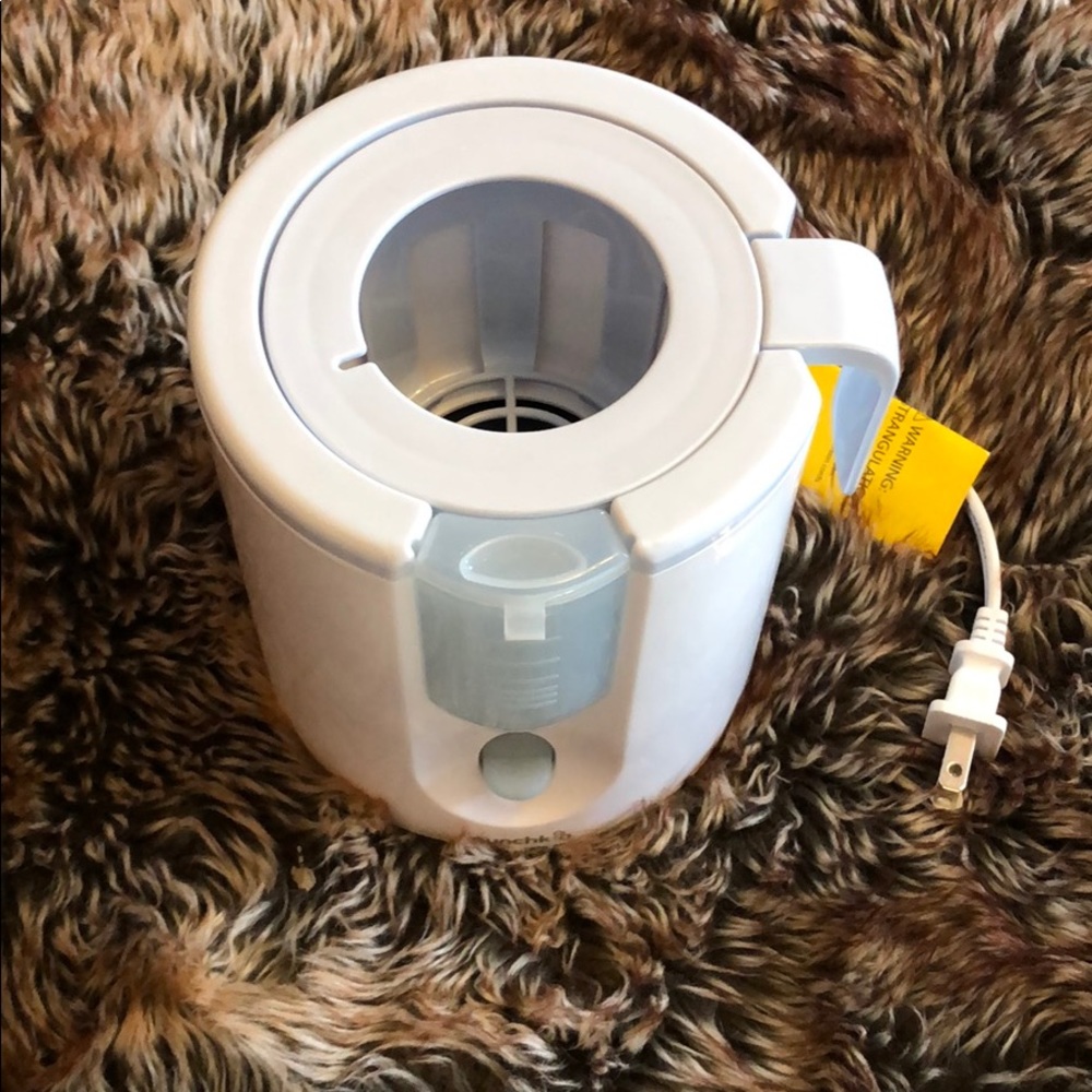 Munchkin bottle warmer